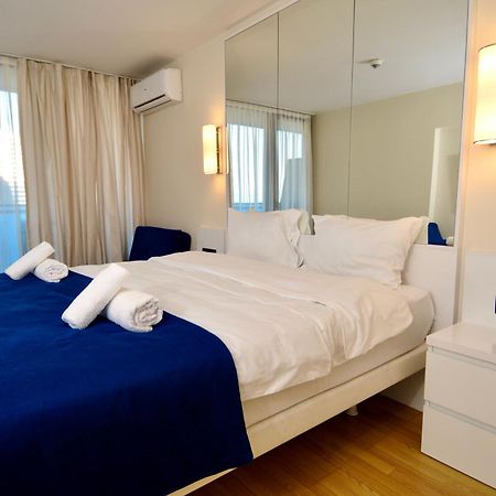 Batumi Apartments A&E Esterno foto