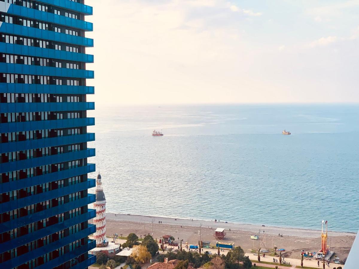 Batumi Apartments A&E Esterno foto