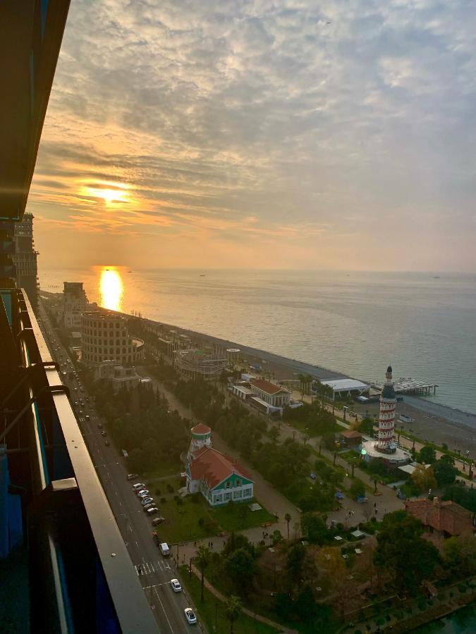 Batumi Apartments A&E Esterno foto