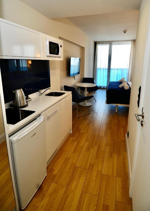 Batumi Apartments A&E Esterno foto