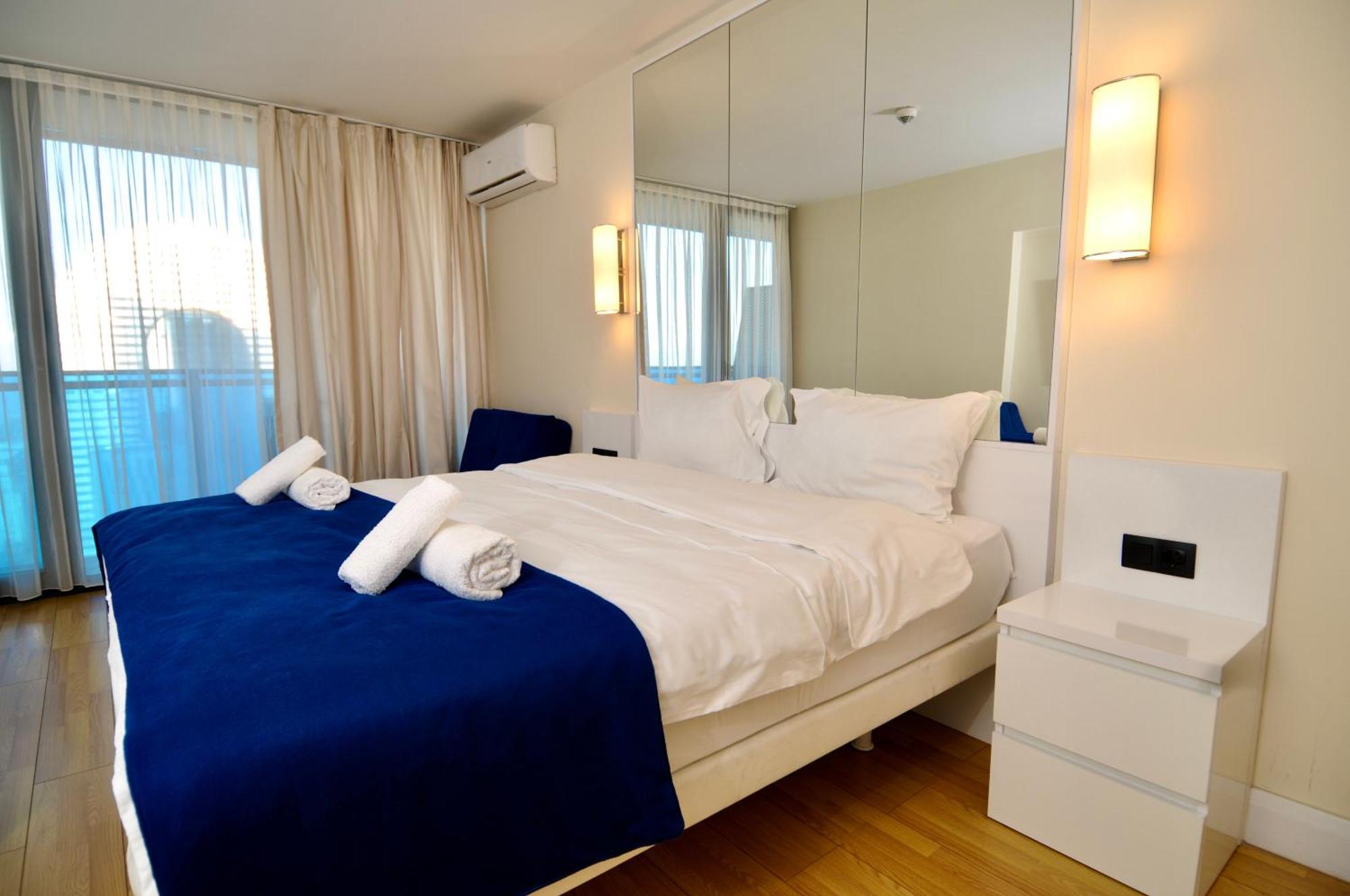 Batumi Apartments A&E Esterno foto